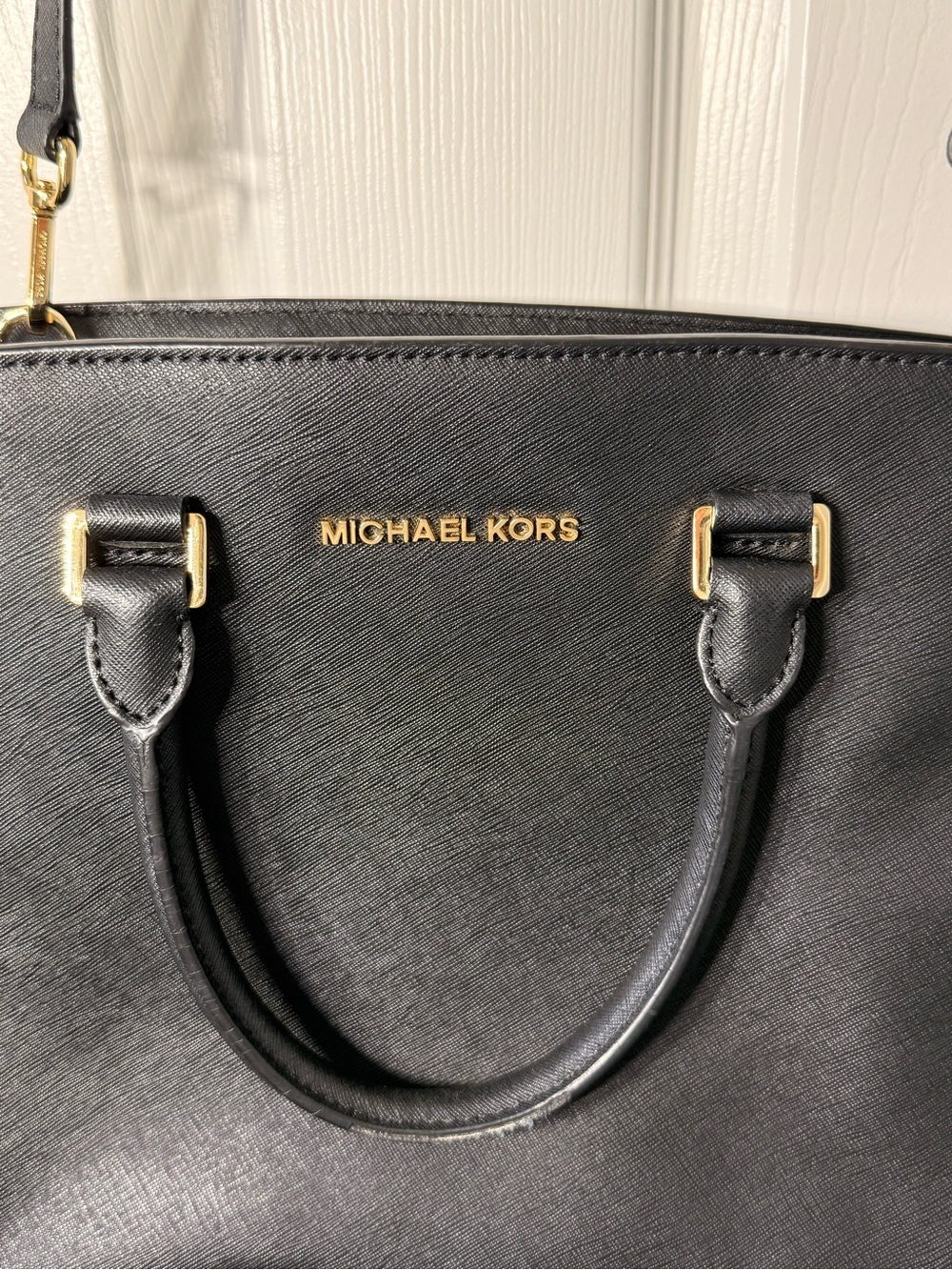 Michael Kors Black Selma Handbag with Gold Hardware with original dust bag - Picture 14 of 15